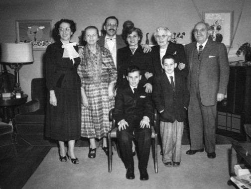 Young Goldberger (center)